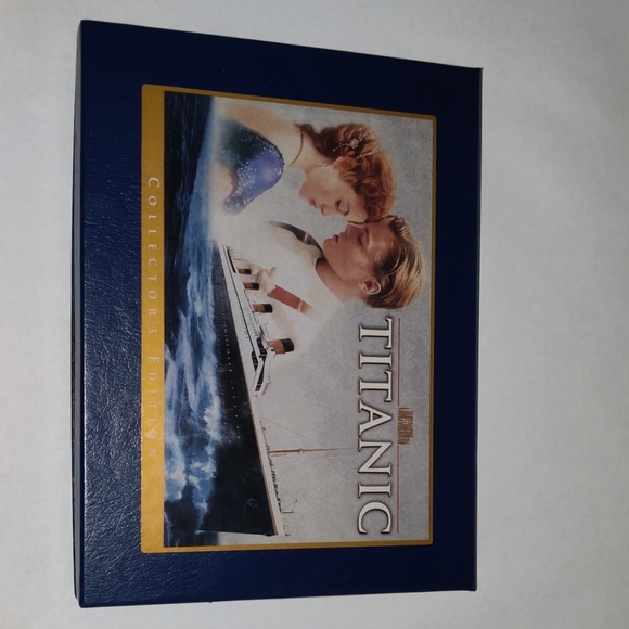 Titanic Collectors Edition Box Set - Picture 1 of 12